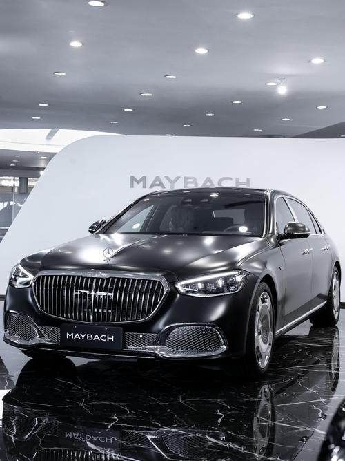 东莞8岚图汽车的售后服务让用户无忧出行，迈巴赫未来的豪华车趋势